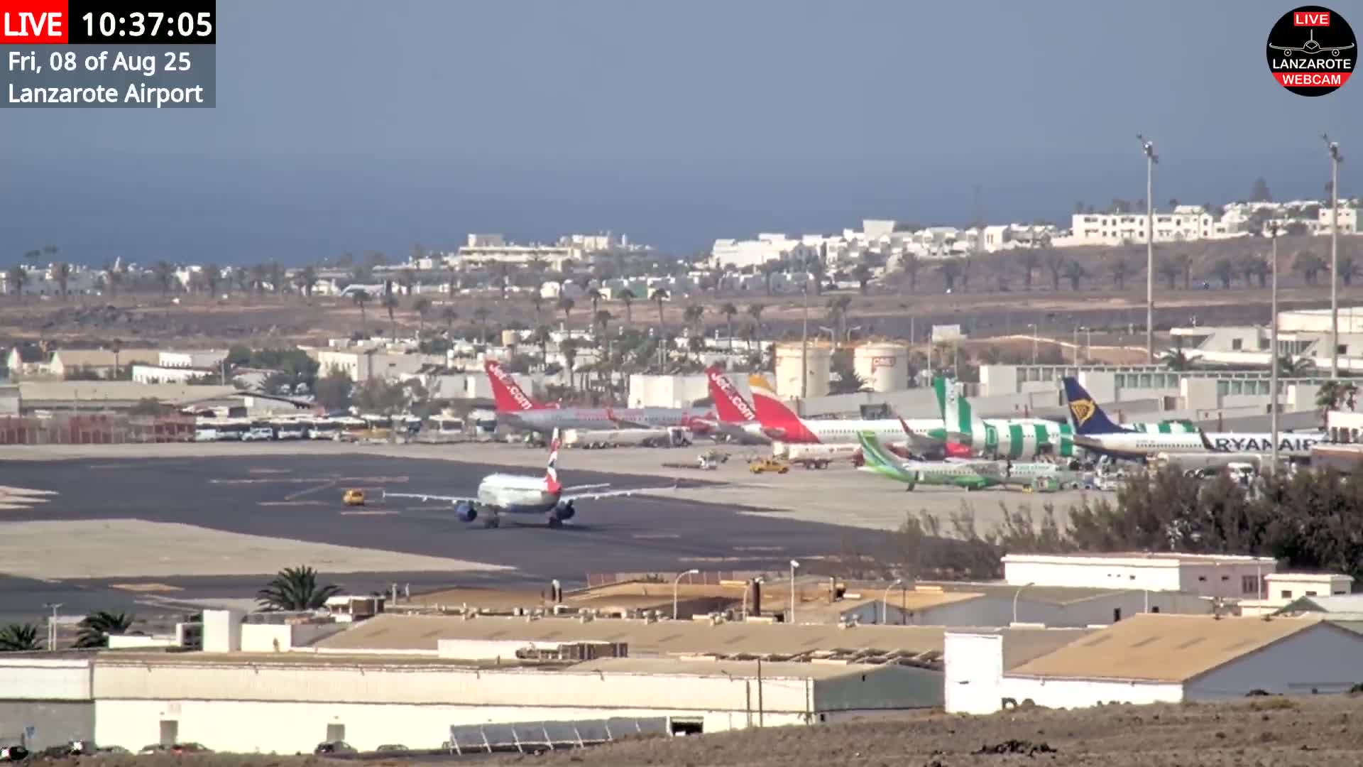 Lanzarote Airport from Outside Live Cam ACE/GCRR - Canary Islands - Las Palmas - Spain