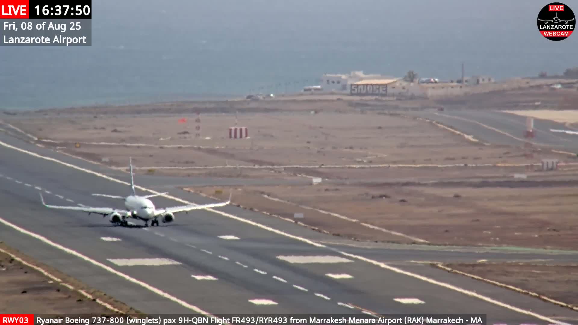 Lanzarote Airport from Outside Live Cam ACE/GCRR - Canary Islands - Las Palmas - Spain
