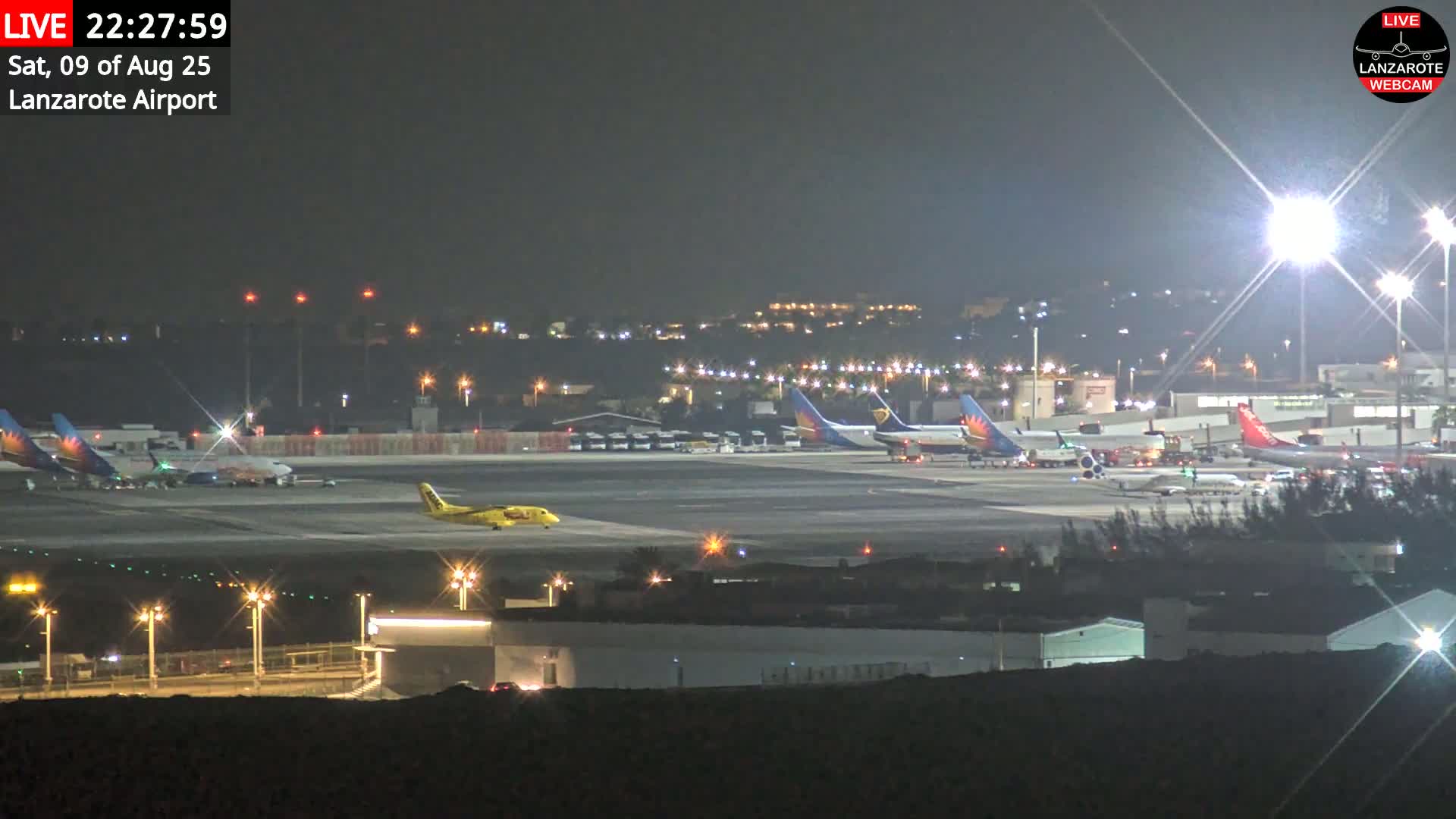 Lanzarote Airport from Outside Live Cam ACE/GCRR - Canary Islands - Las Palmas - Spain