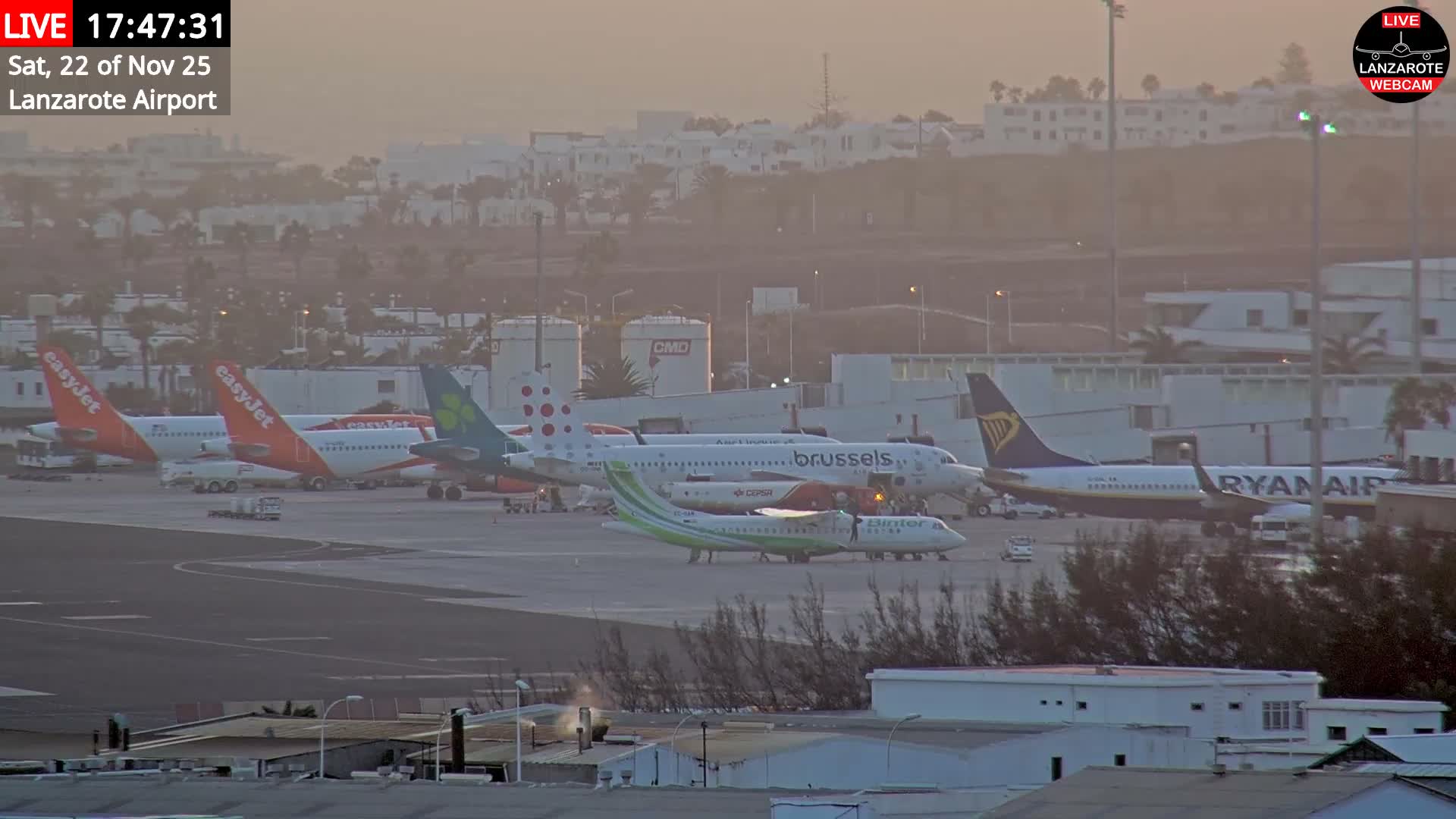 Lanzarote Airport from Outside Live Cam ACE/GCRR - Canary Islands - Las Palmas - Spain