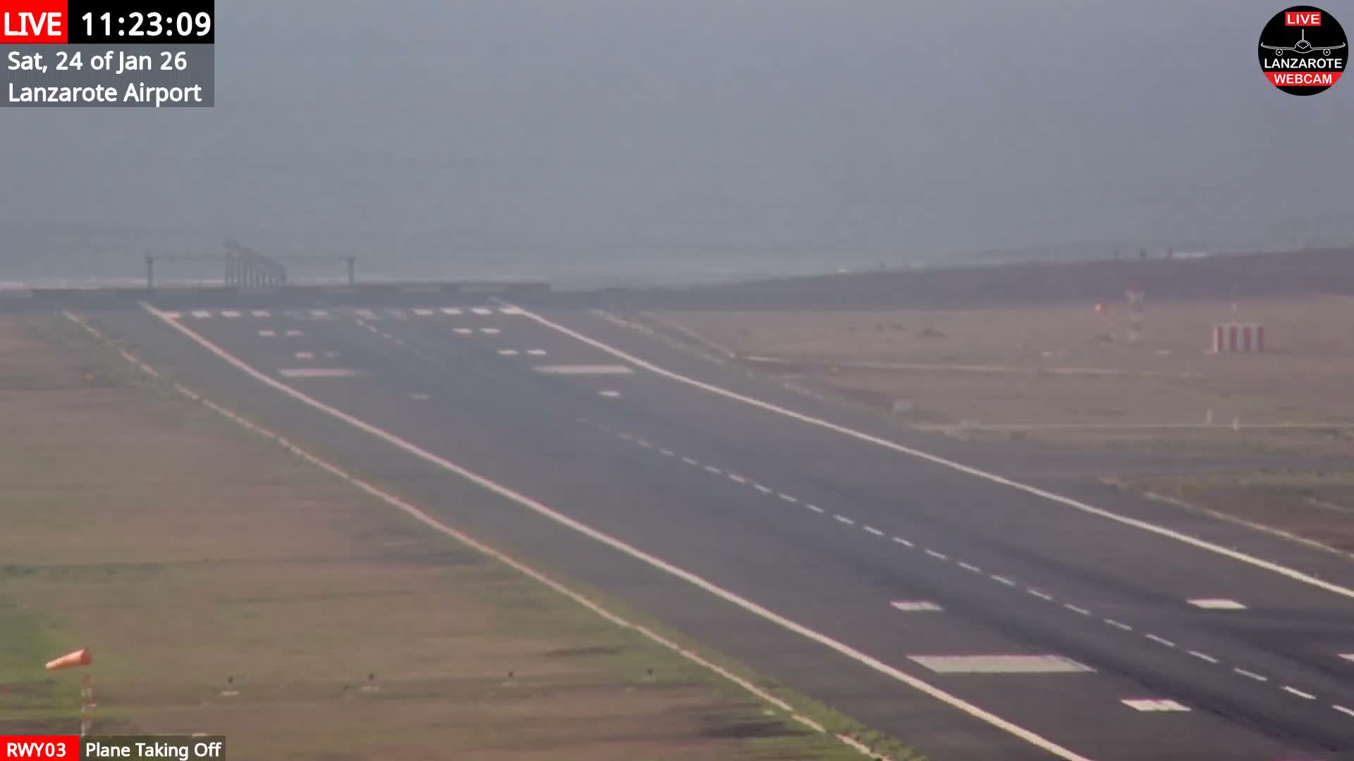 Lanzarote Airport from Outside Live Cam ACE/GCRR - Canary Islands - Las Palmas - Spain