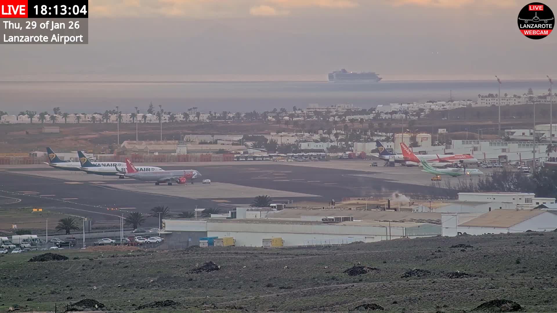 Lanzarote Airport from Outside Live Cam ACE/GCRR - Canary Islands - Las Palmas - Spain