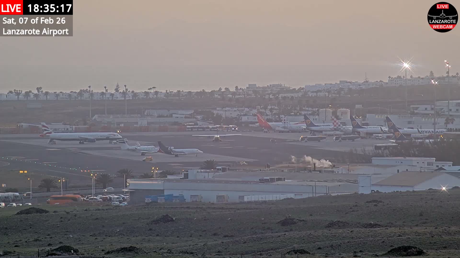 Lanzarote Airport from Outside Live Cam ACE/GCRR - Canary Islands - Las Palmas - Spain