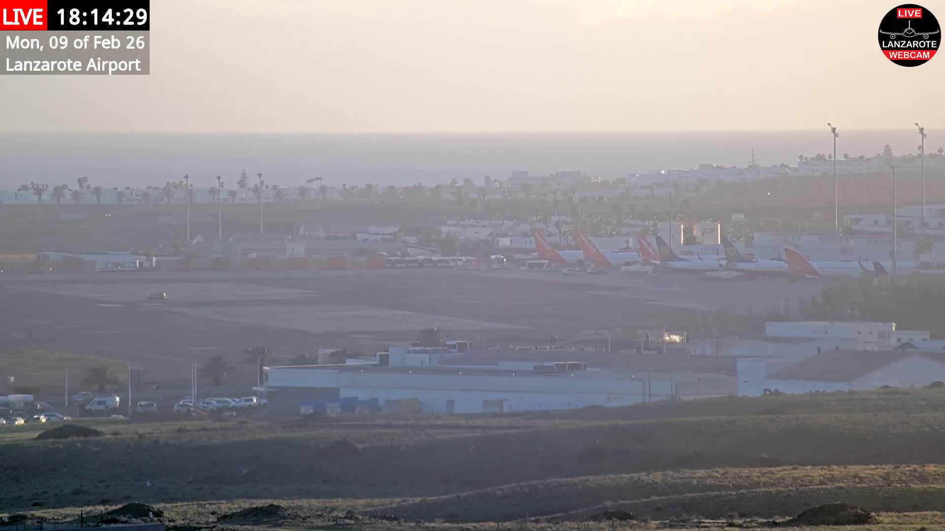 Lanzarote Airport from Outside Live Cam ACE/GCRR - Canary Islands - Las Palmas - Spain