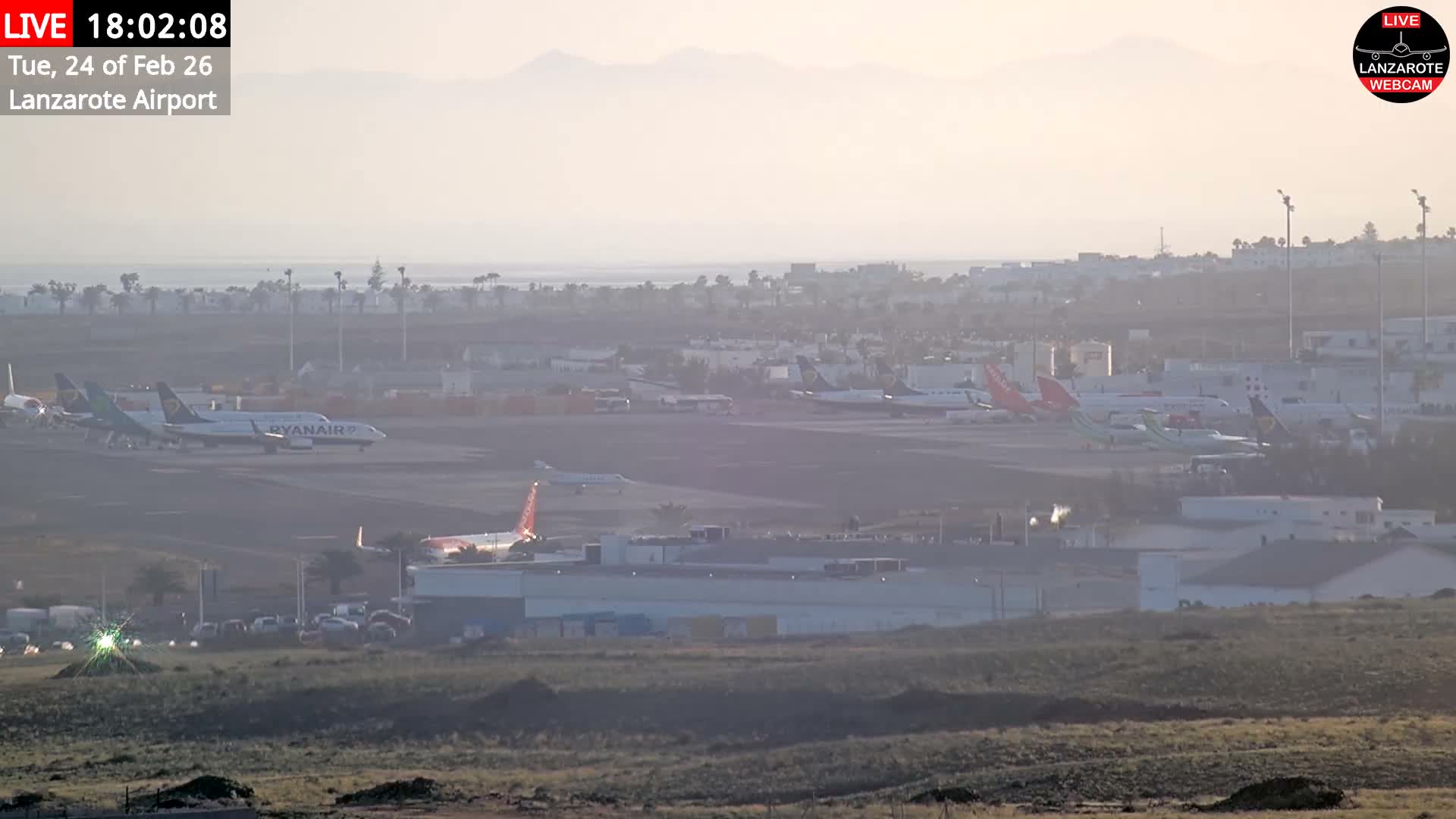 Lanzarote Airport from Outside Live Cam ACE/GCRR - Canary Islands - Las Palmas - Spain