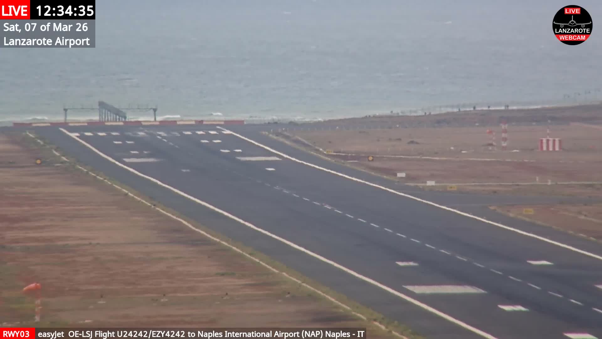 Lanzarote Airport from Outside Live Cam ACE/GCRR - Canary Islands - Las Palmas - Spain