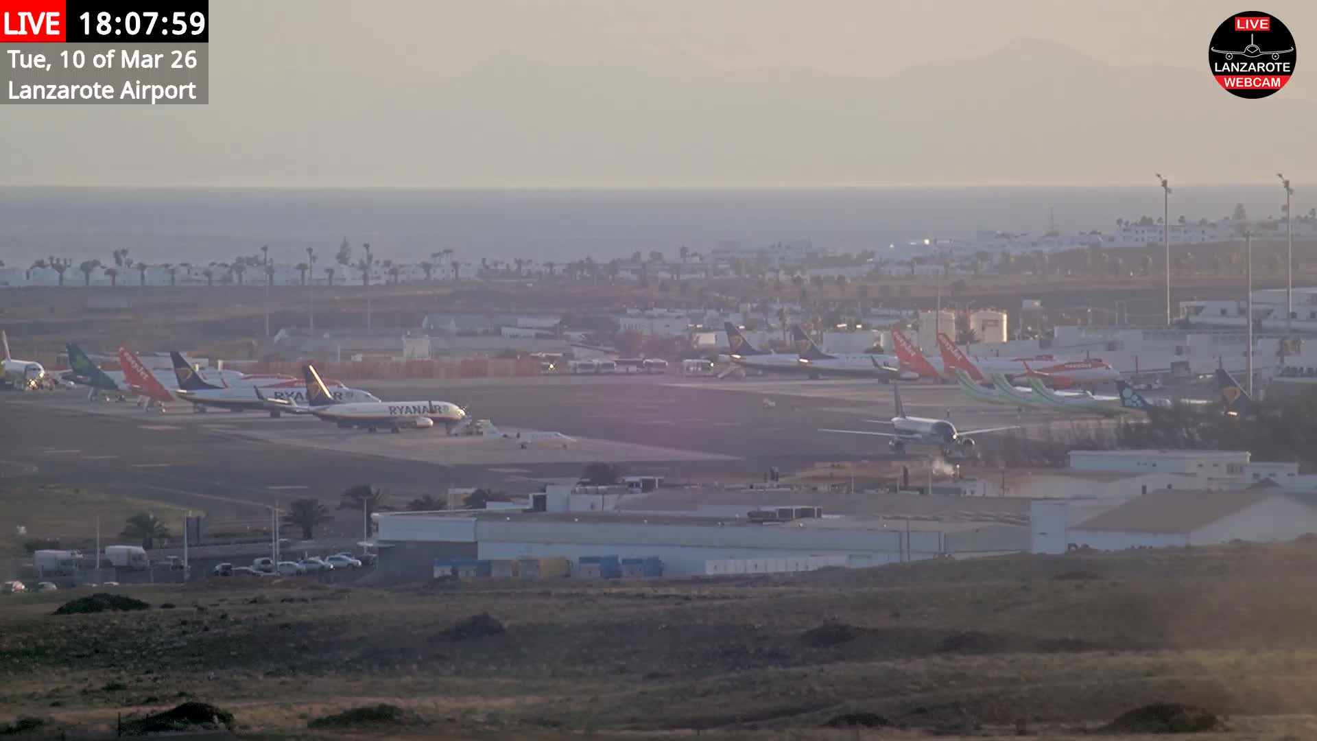 Lanzarote Airport from Outside Live Cam ACE/GCRR - Canary Islands - Las Palmas - Spain