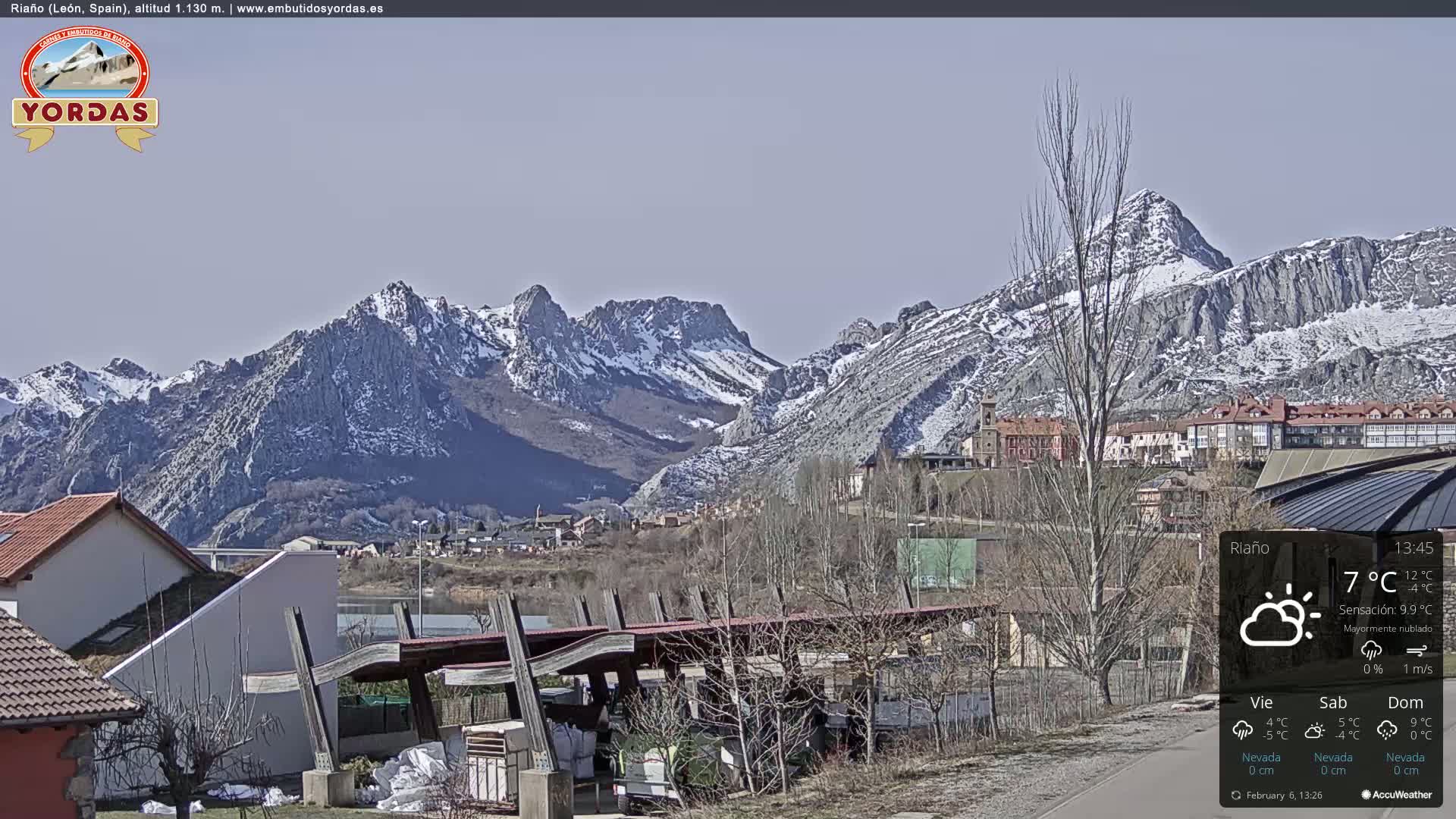 Yordas Peak (Pica Yordas) from Riaño Live Cam - León, Castile&León, Spain