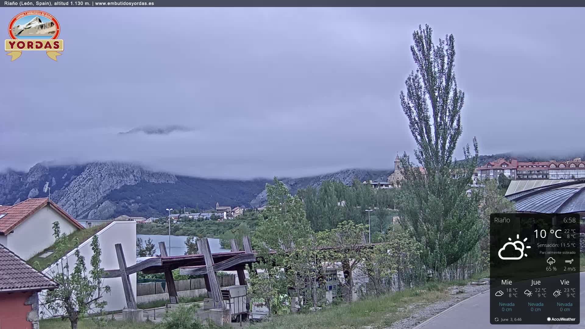 Yordas Peak (Pica Yordas) from Riaño Live Cam - León, Castile&León, Spain