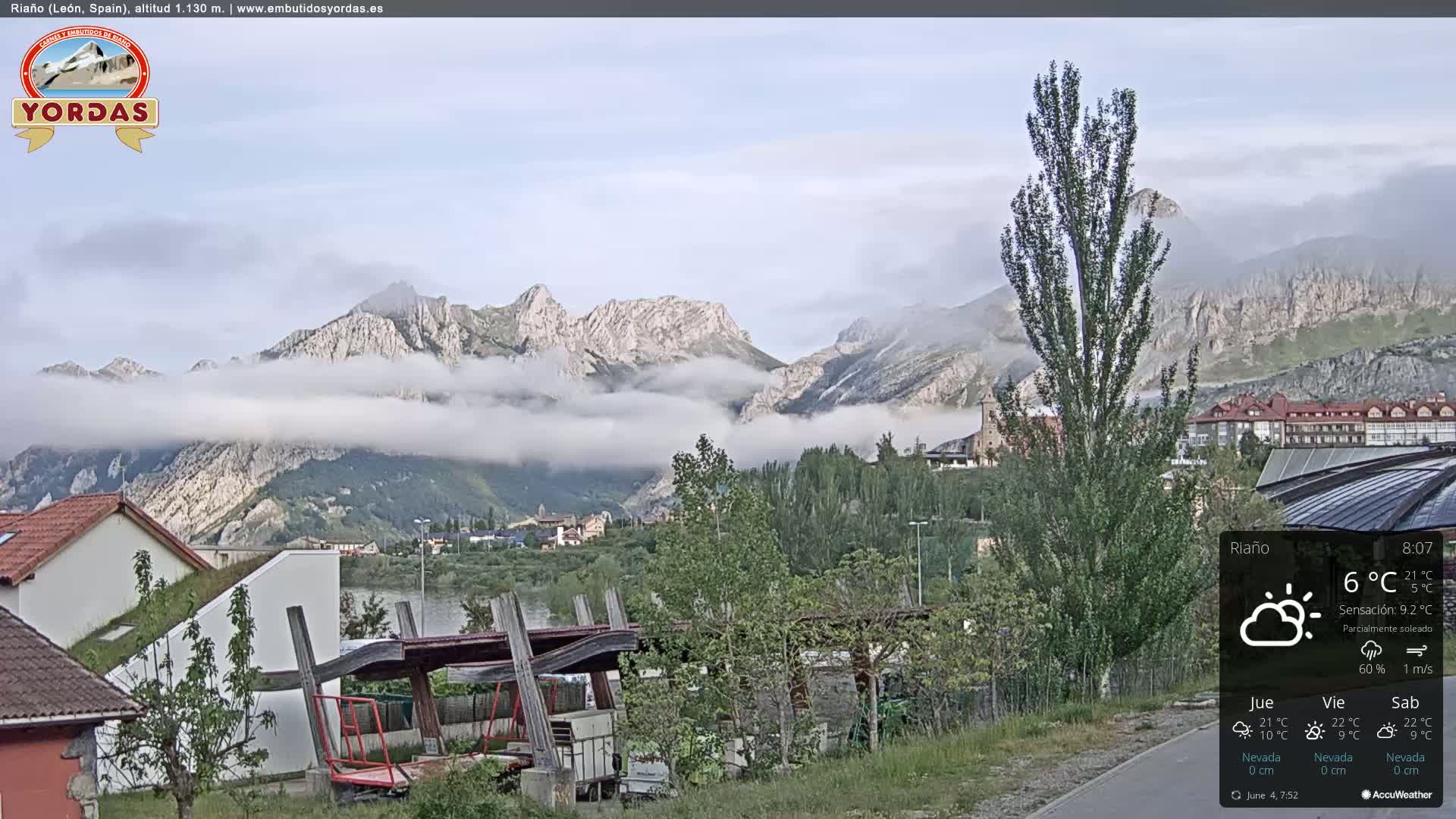 Yordas Peak (Pica Yordas) from Riaño Live Cam - León, Castile&León, Spain
