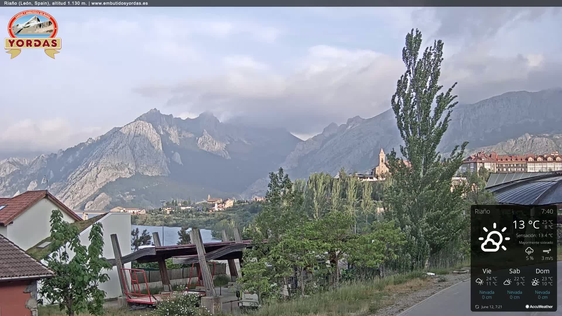 Yordas Peak (Pica Yordas) from Riaño Live Cam - León, Castile&León, Spain
