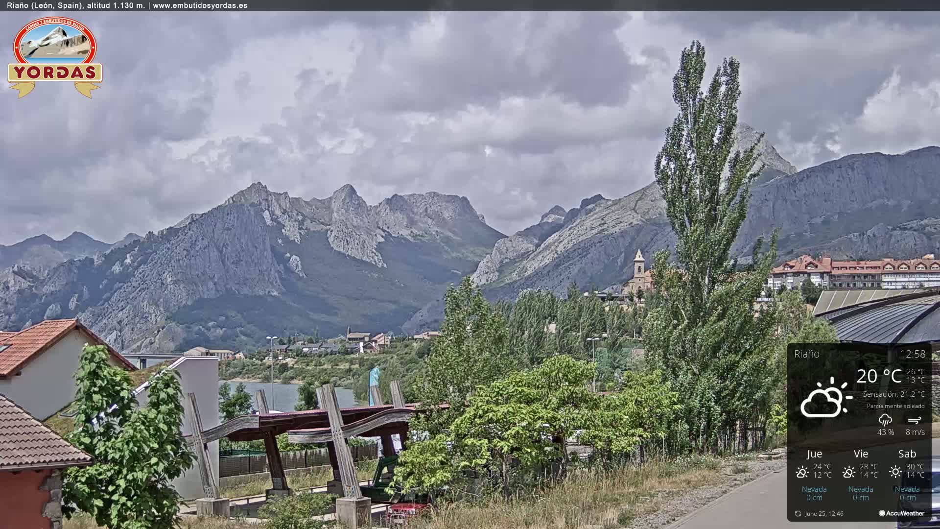 Yordas Peak (Pica Yordas) from Riaño Live Cam - León, Castile&León, Spain