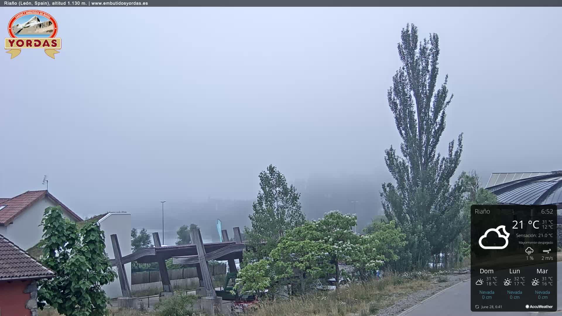 Yordas Peak (Pica Yordas) from Riaño Live Cam - León, Castile&León, Spain