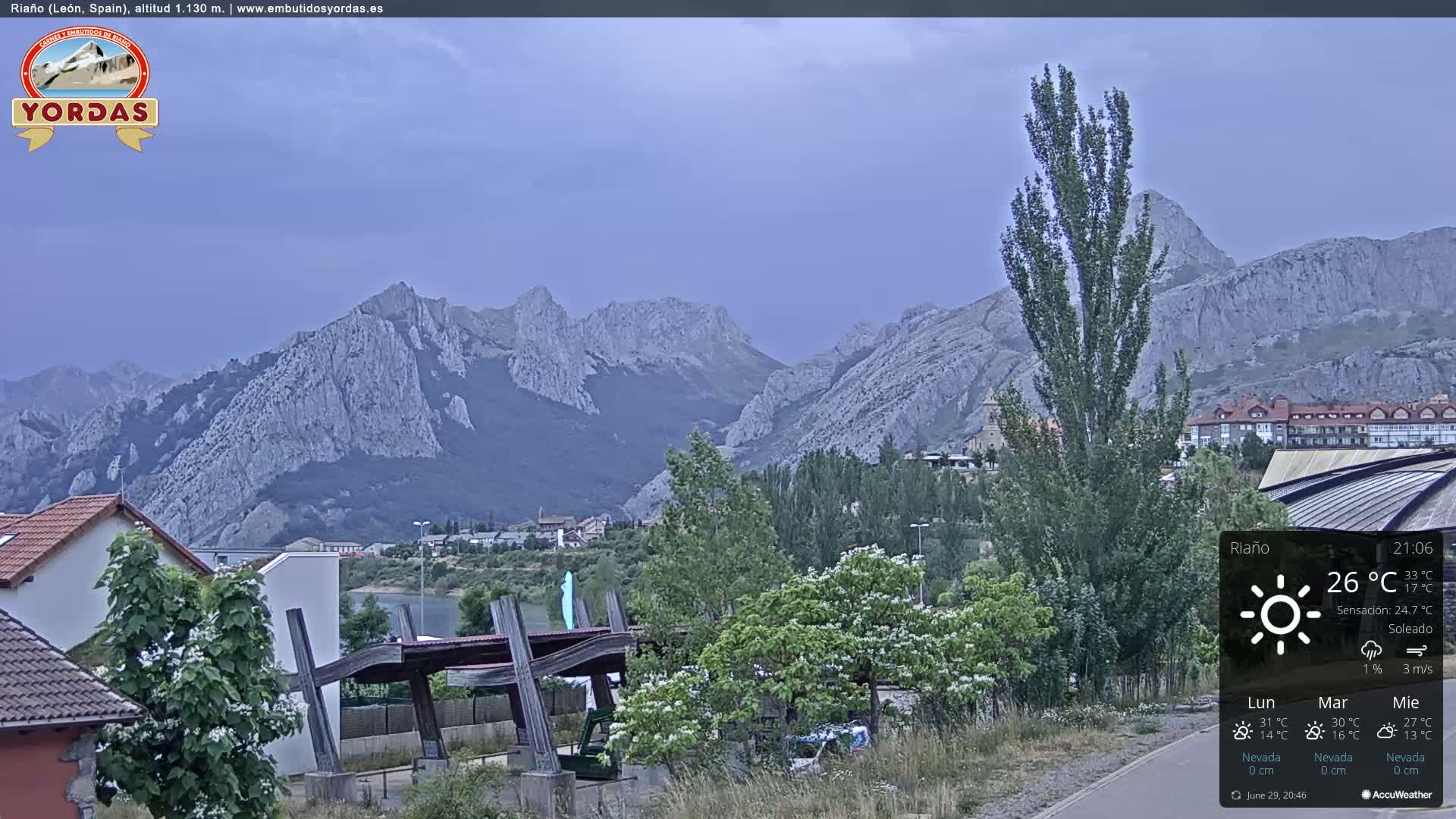 Yordas Peak (Pica Yordas) from Riaño Live Cam - León, Castile&León, Spain
