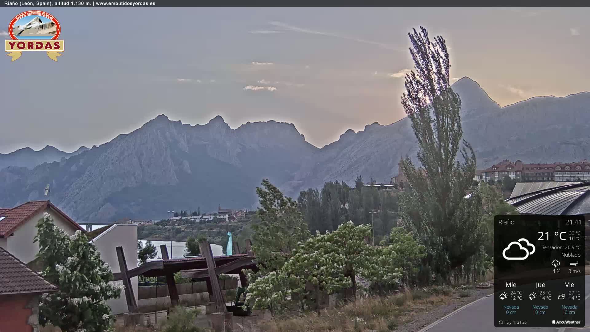 Yordas Peak (Pica Yordas) from Riaño Live Cam - León, Castile&León, Spain