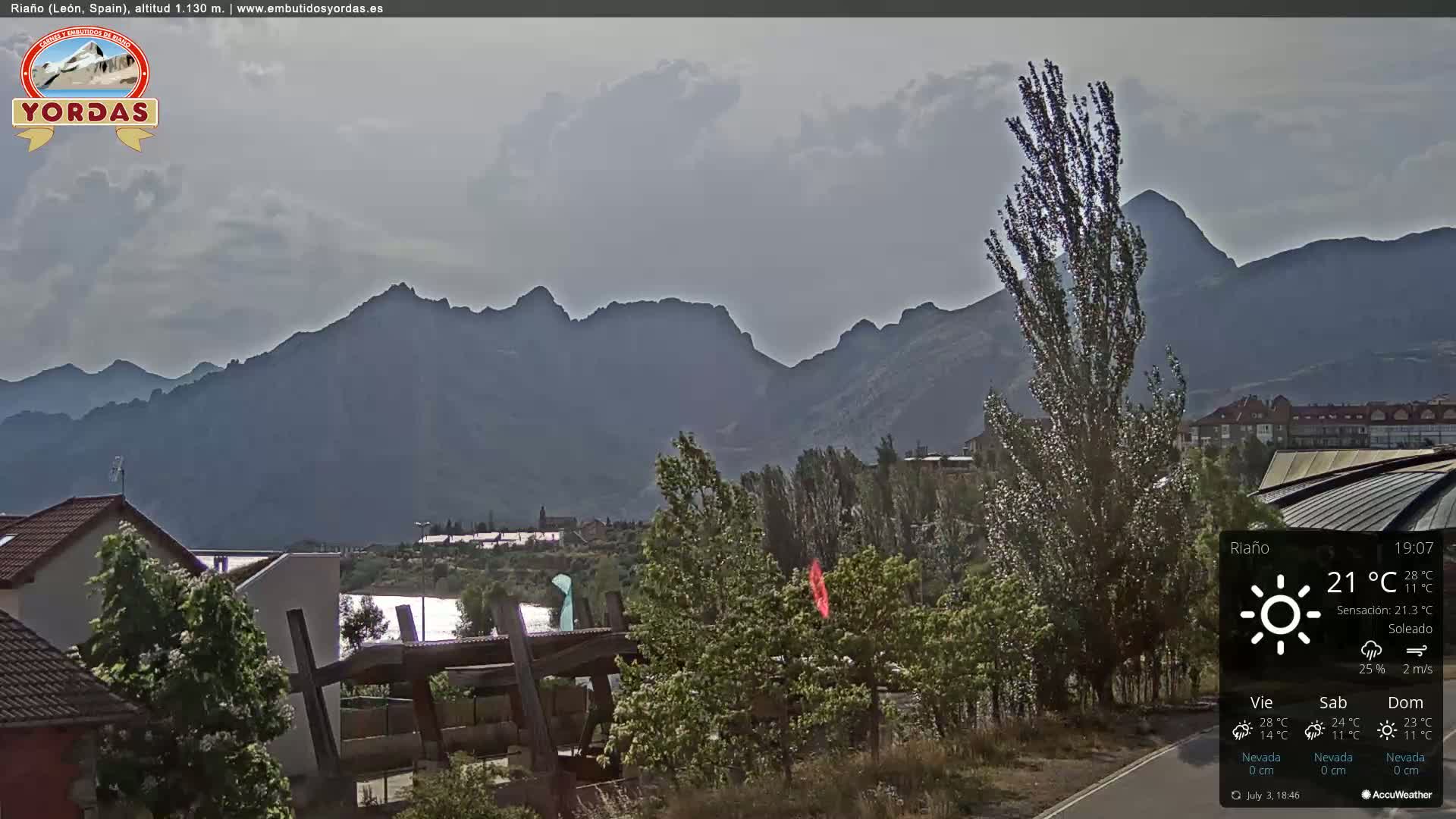 Yordas Peak (Pica Yordas) from Riaño Live Cam - León, Castile&León, Spain