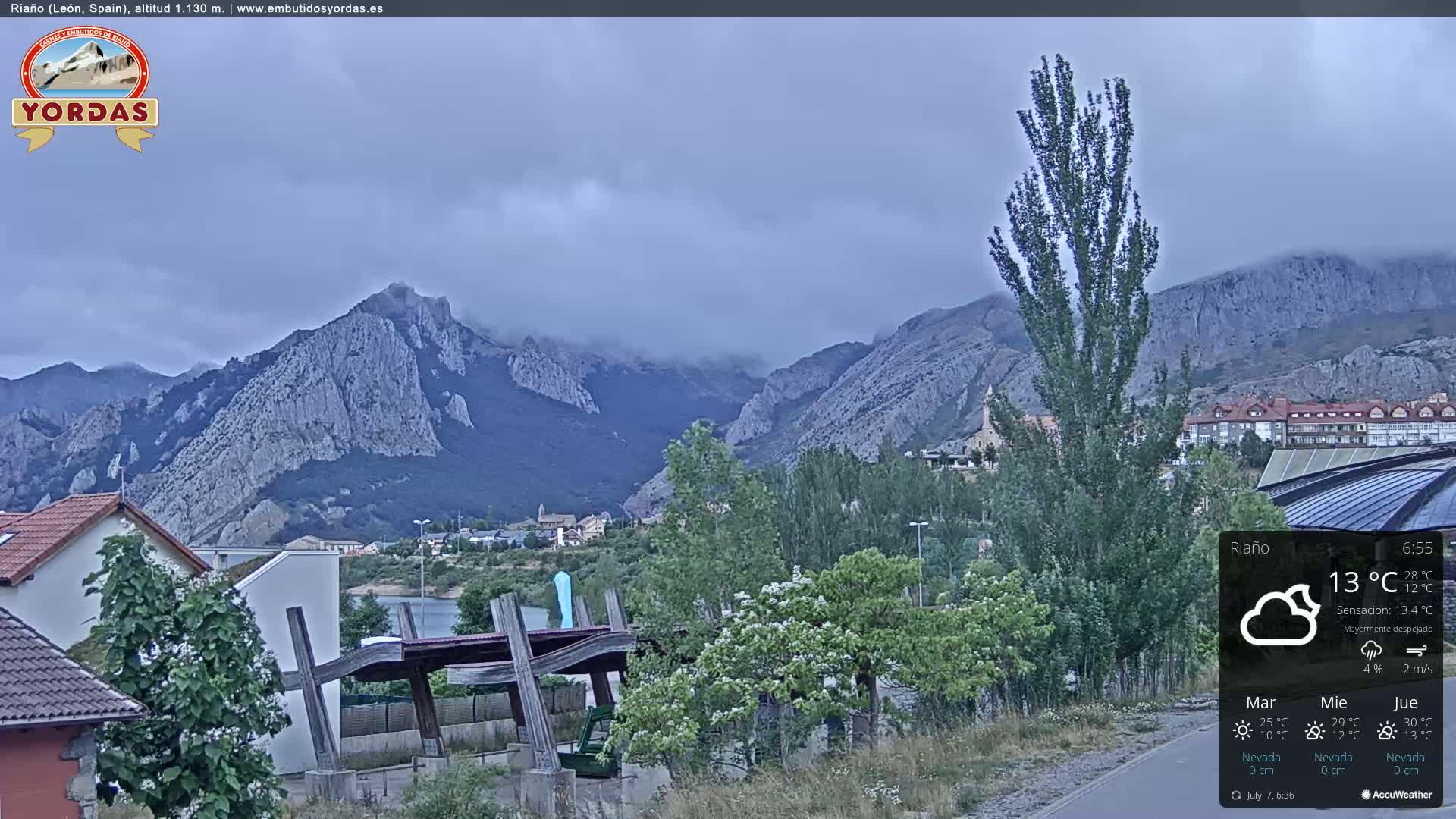 Yordas Peak (Pica Yordas) from Riaño Live Cam - León, Castile&León, Spain