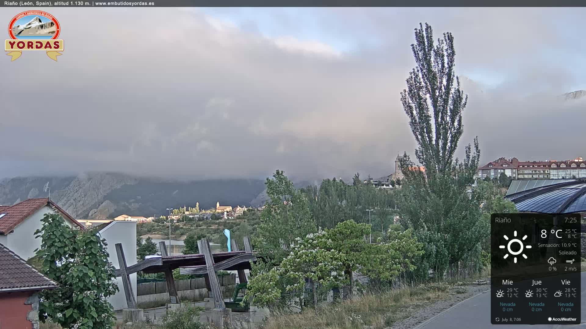 Yordas Peak (Pica Yordas) from Riaño Live Cam - León, Castile&León, Spain