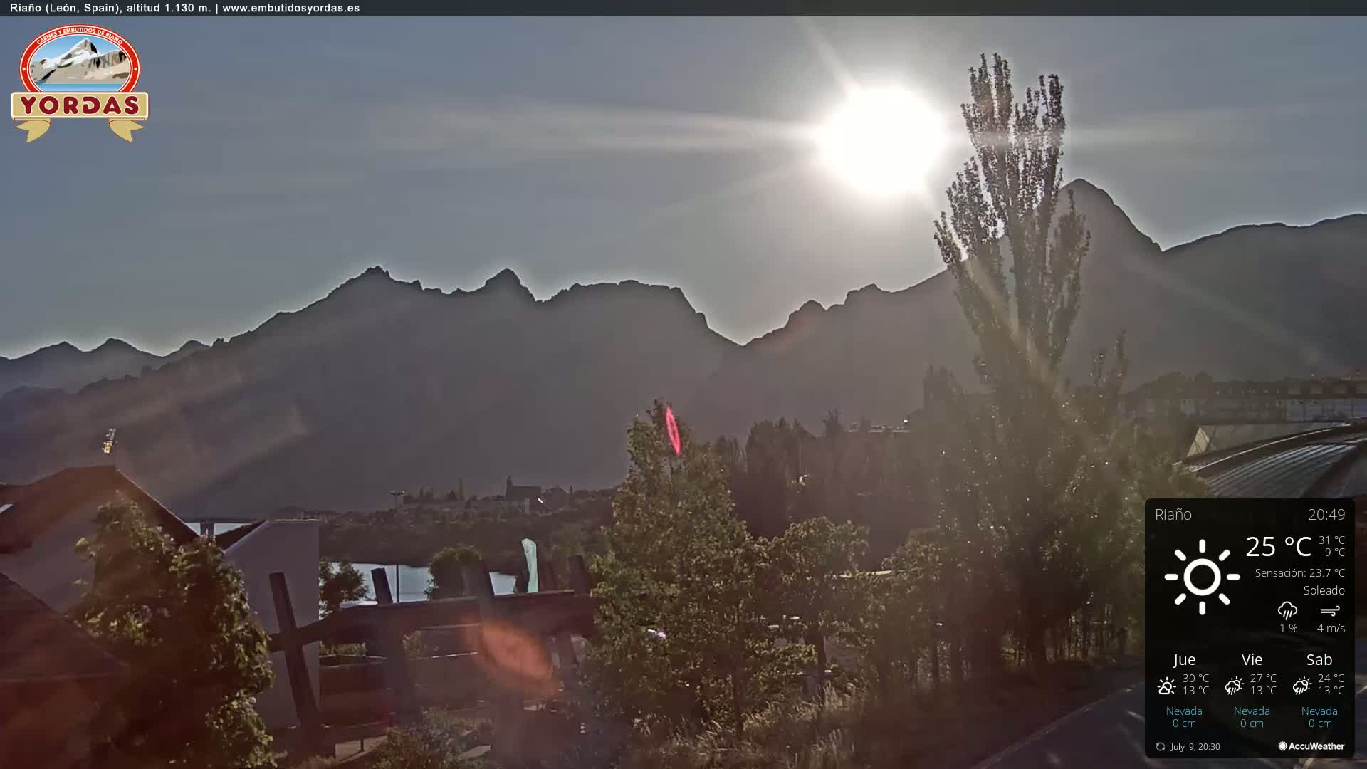 Yordas Peak (Pica Yordas) from Riaño Live Cam - León, Castile&León, Spain