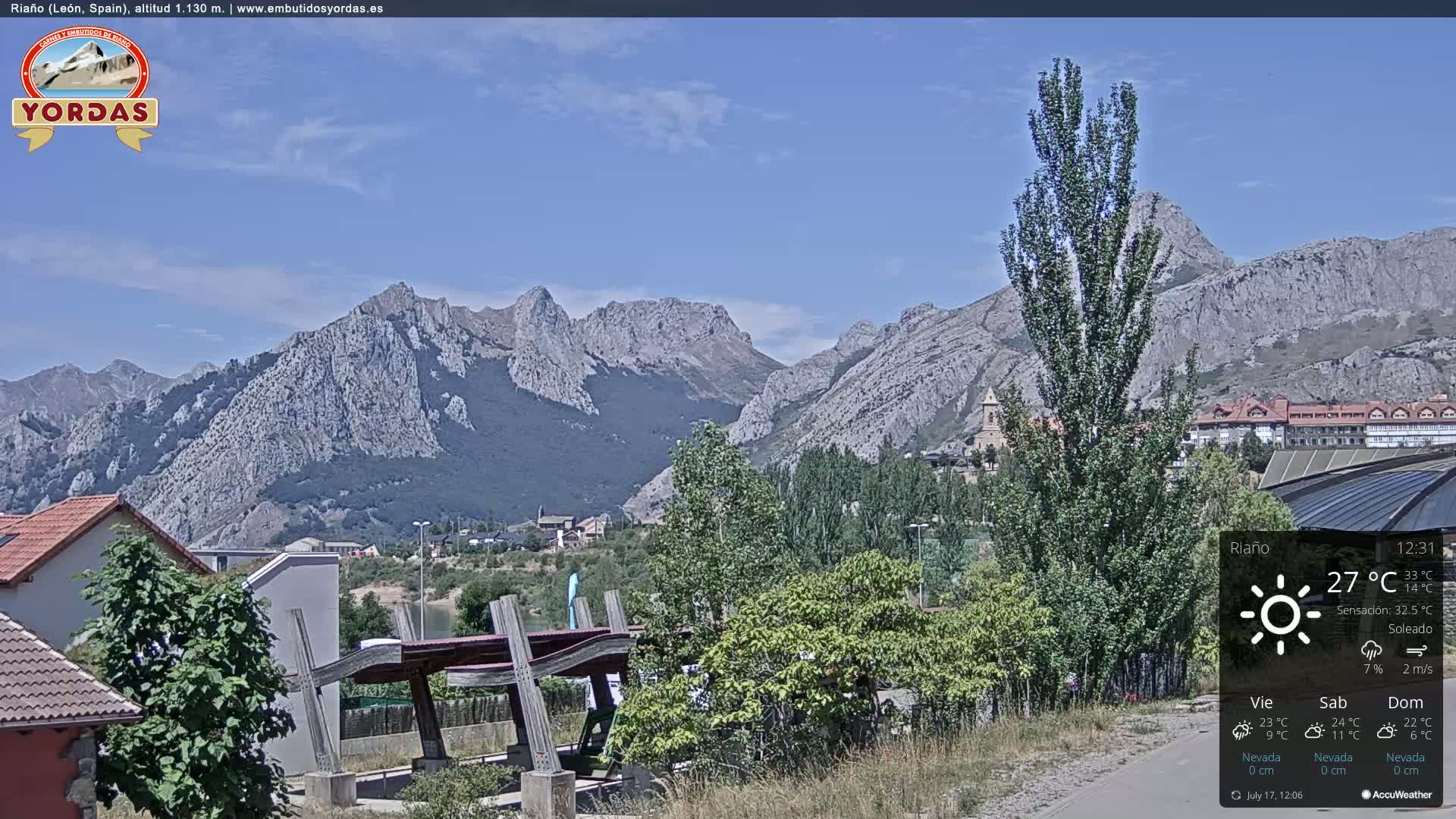 Yordas Peak (Pica Yordas) from Riaño Live Cam - León, Castile&León, Spain