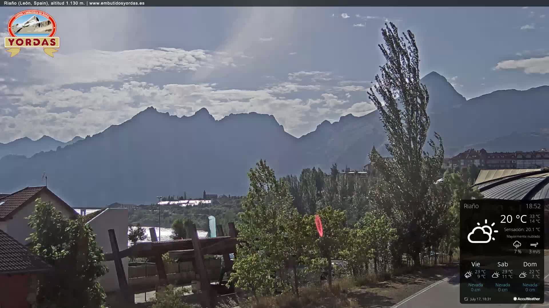 Yordas Peak (Pica Yordas) from Riaño Live Cam - León, Castile&León, Spain