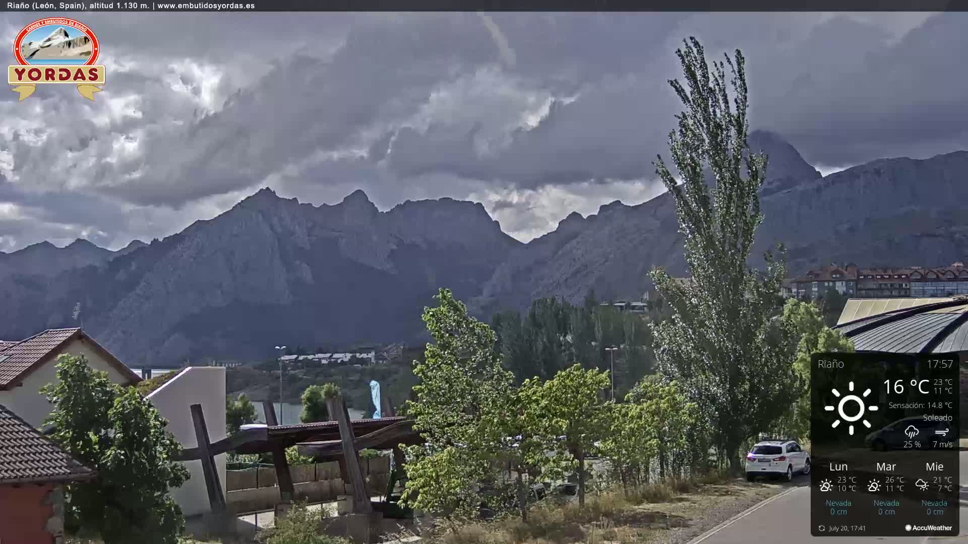 Yordas Peak (Pica Yordas) from Riaño Live Cam - León, Castile&León, Spain
