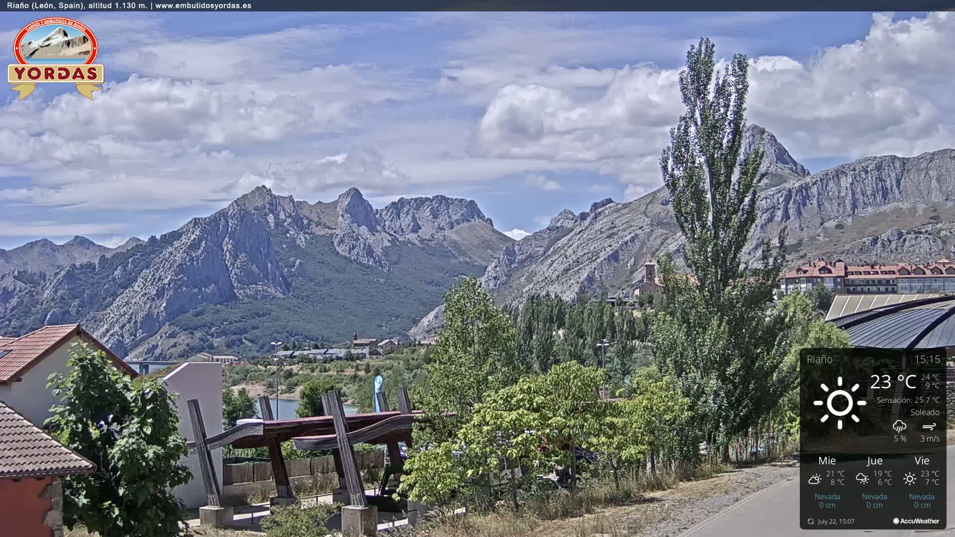 Yordas Peak (Pica Yordas) from Riaño Live Cam - León, Castile&León, Spain