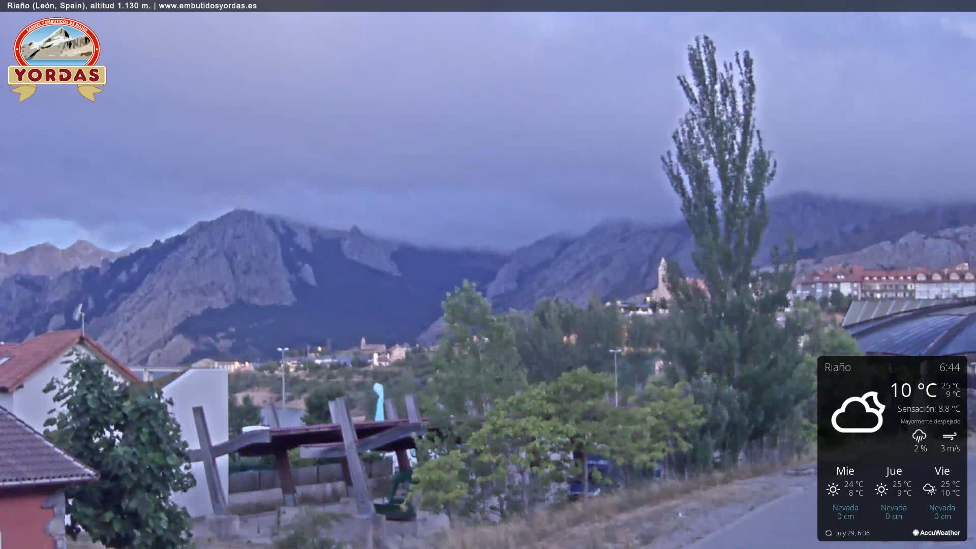 Yordas Peak (Pica Yordas) from Riaño Live Cam - León, Castile&León, Spain