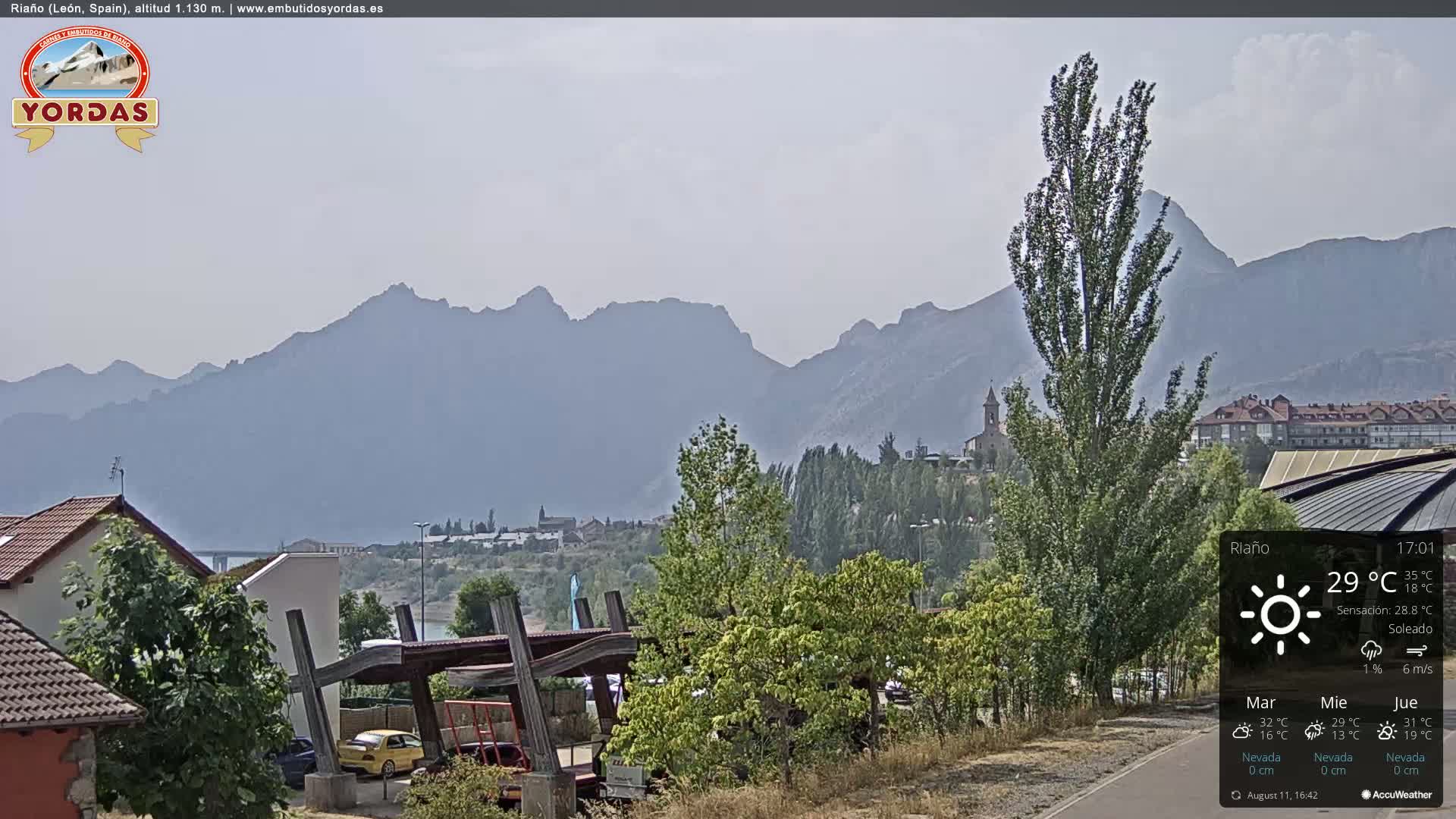 Yordas Peak (Pica Yordas) from Riaño Live Cam - León, Castile&León, Spain