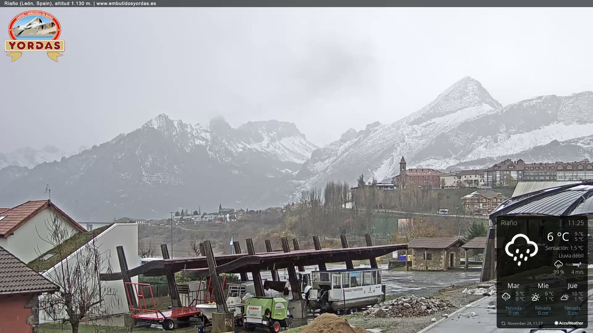 Yordas Peak (Pica Yordas) from Riaño Live Cam - León, Castile&León, Spain