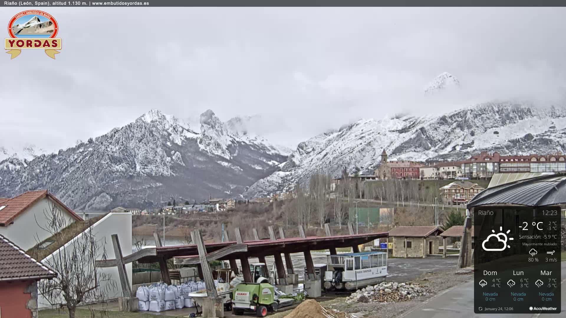 Yordas Peak (Pica Yordas) from Riaño Live Cam - León, Castile&León, Spain