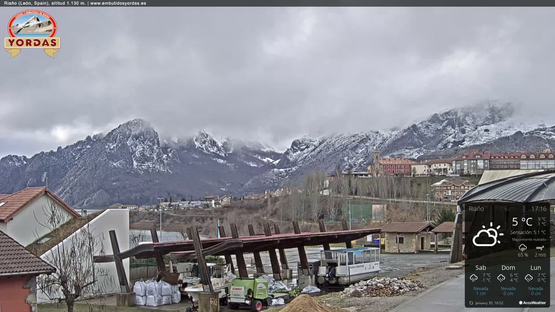 Yordas Peak (Pica Yordas) from Riaño Live Cam - León, Castile&León, Spain