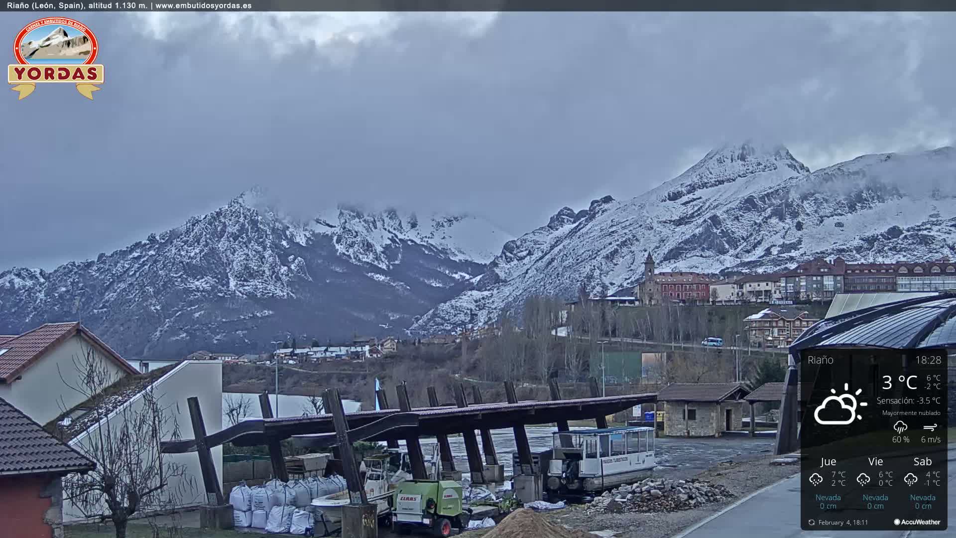 Yordas Peak (Pica Yordas) from Riaño Live Cam - León, Castile&León, Spain