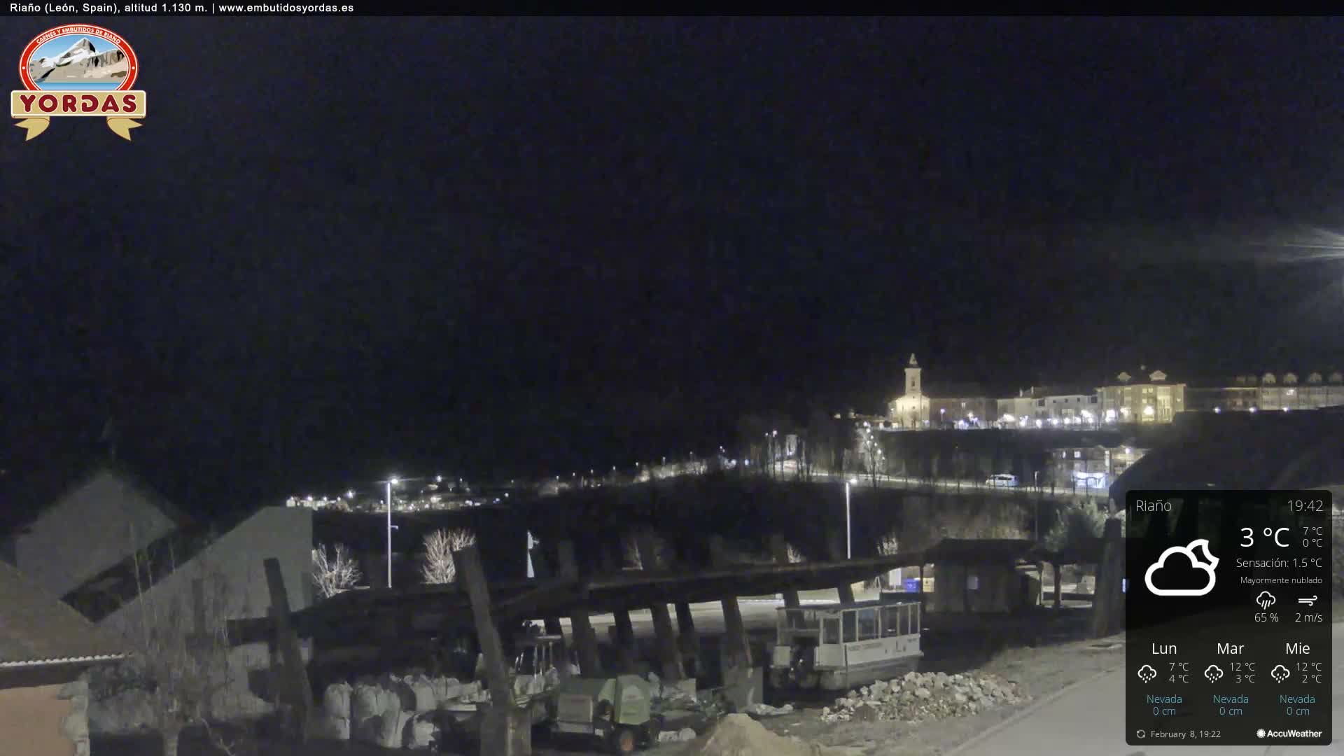 Yordas Peak (Pica Yordas) from Riaño Live Cam - León, Castile&León, Spain
