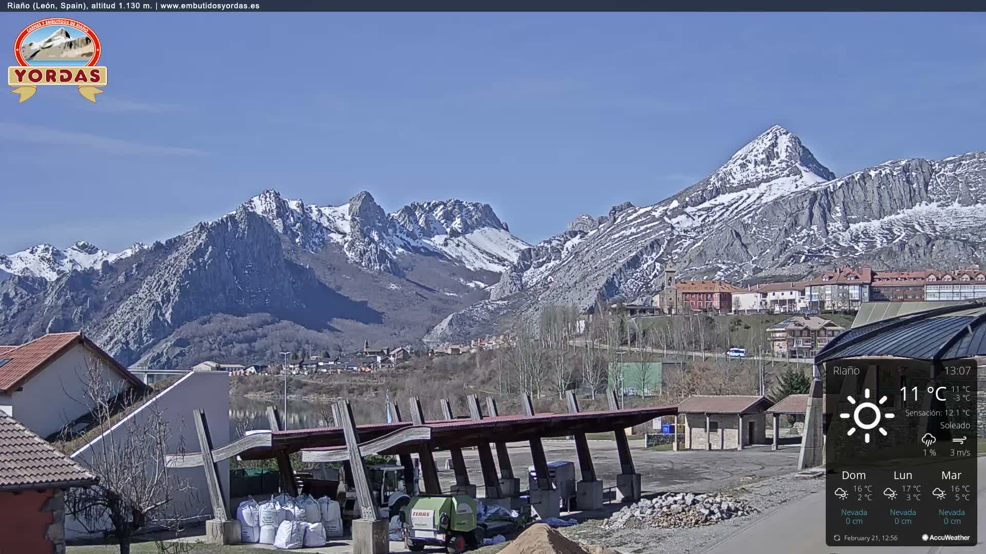 Yordas Peak (Pica Yordas) from Riaño Live Cam - León, Castile&León, Spain