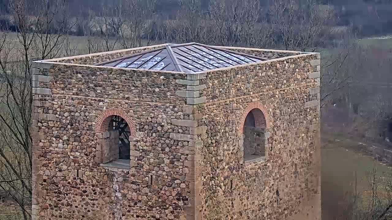 Villapadierna Castle Live Cam - León, Castile&León, Spain