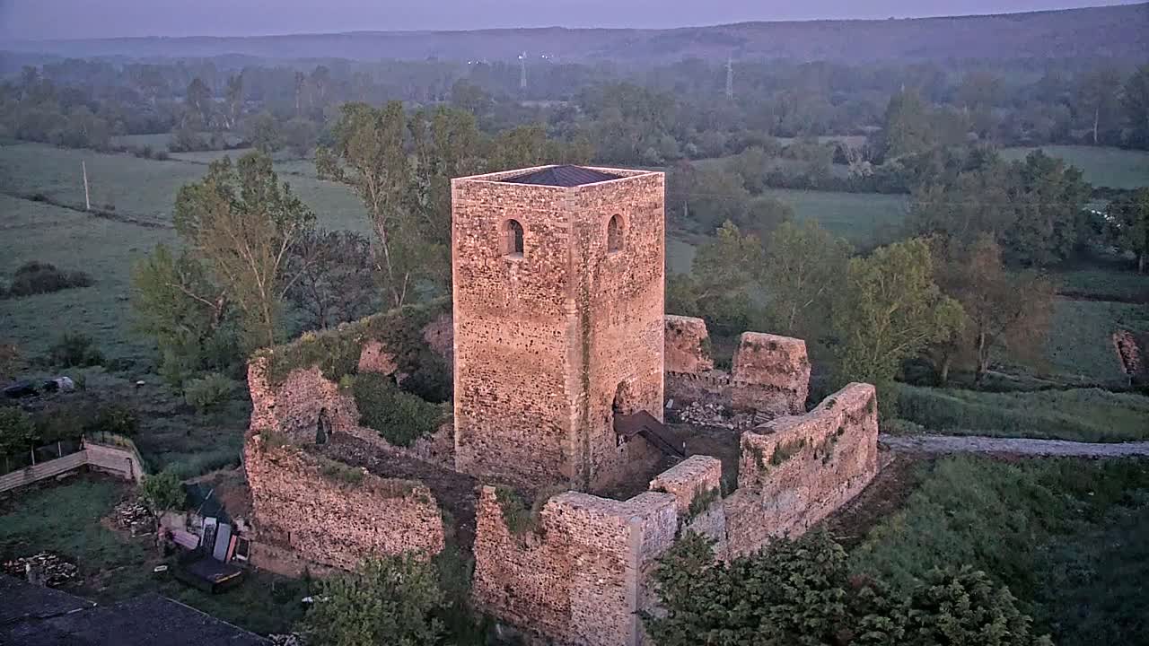 Villapadierna Castle Live Cam - León, Castile&León, Spain