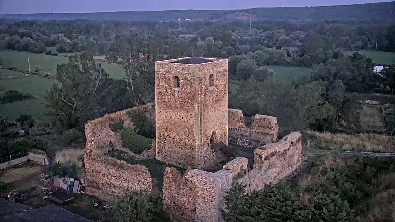 Villapadierna Castle Live Cam - León, Castile&León, Spain