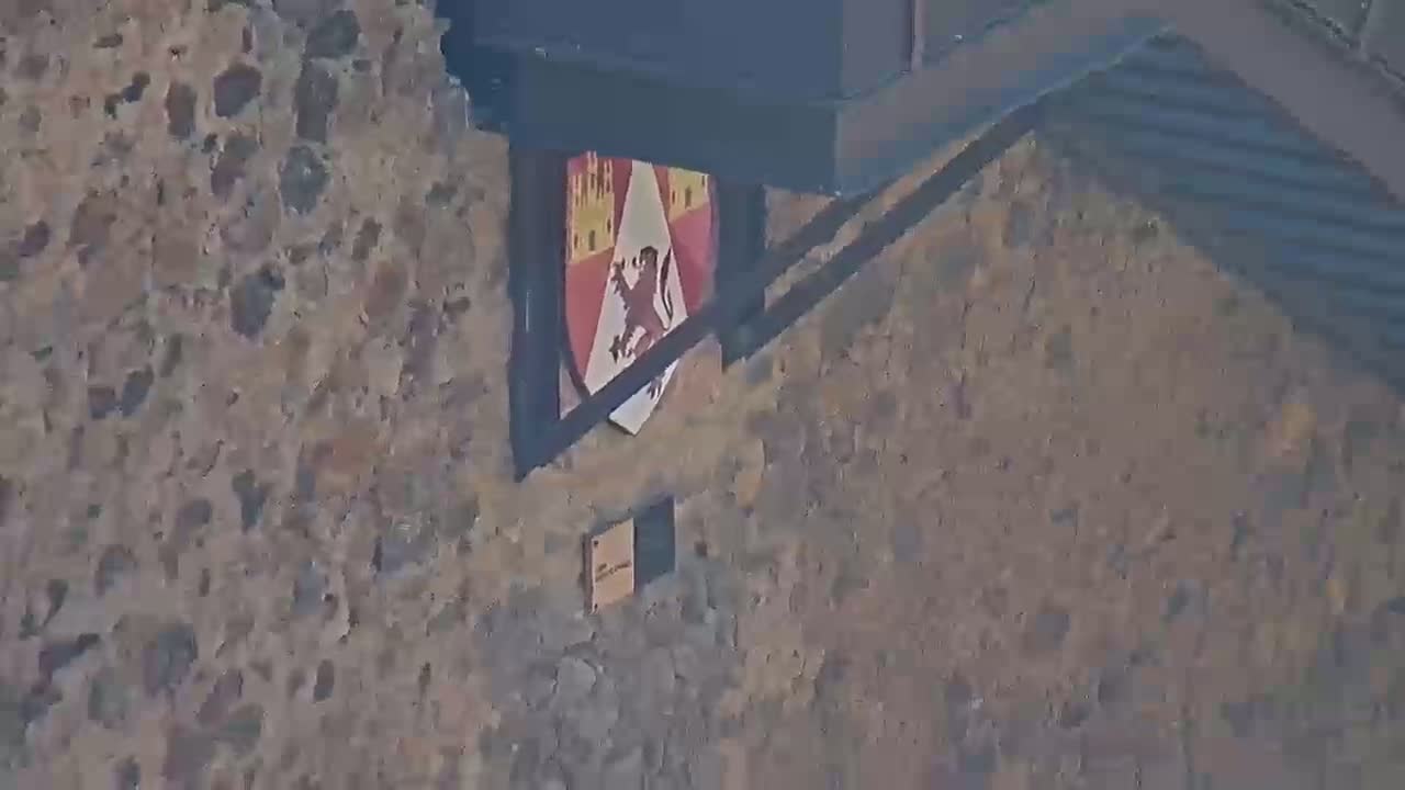 Villapadierna Castle Live Cam - León, Castile&León, Spain