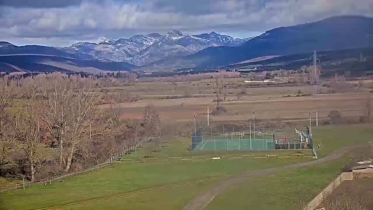 Villapadierna Castle Live Cam - León, Castile&León, Spain