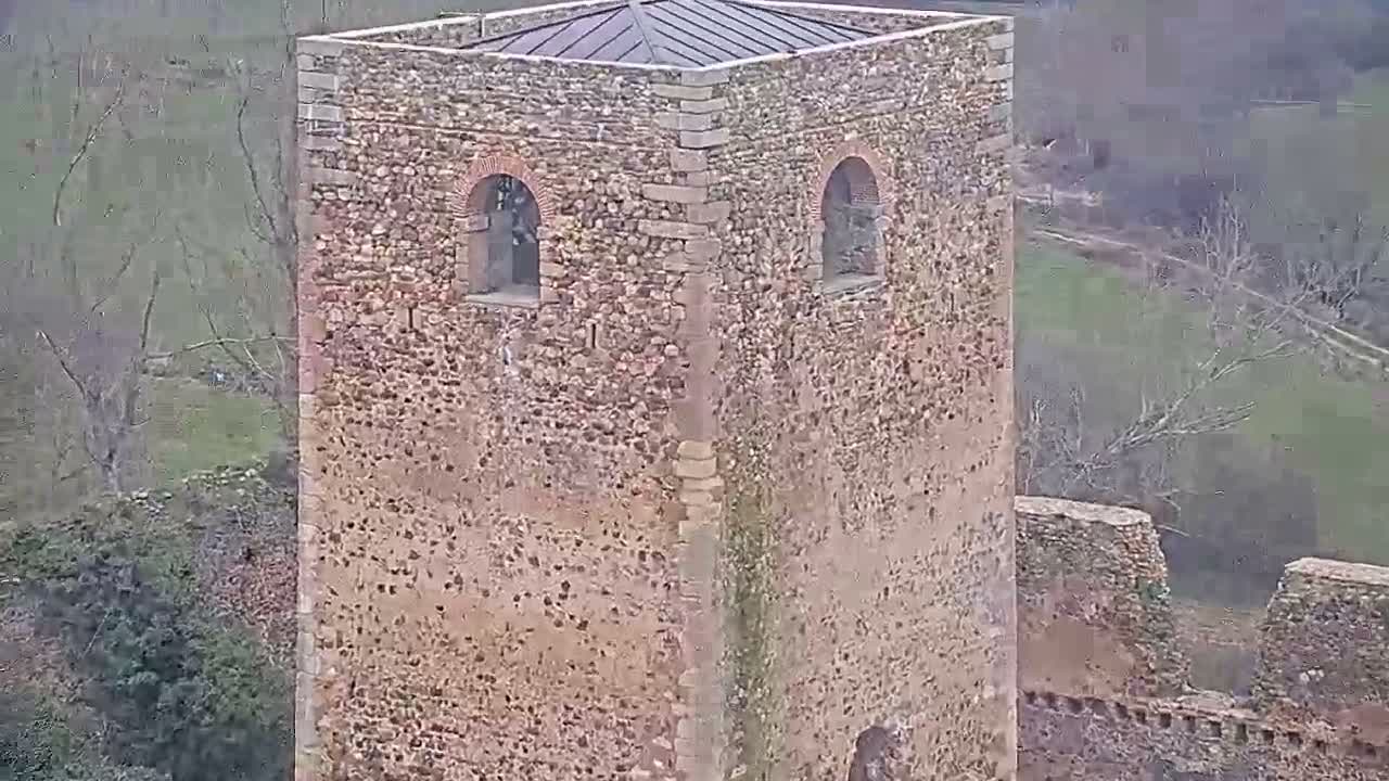 Villapadierna Castle Live Cam - León, Castile&León, Spain