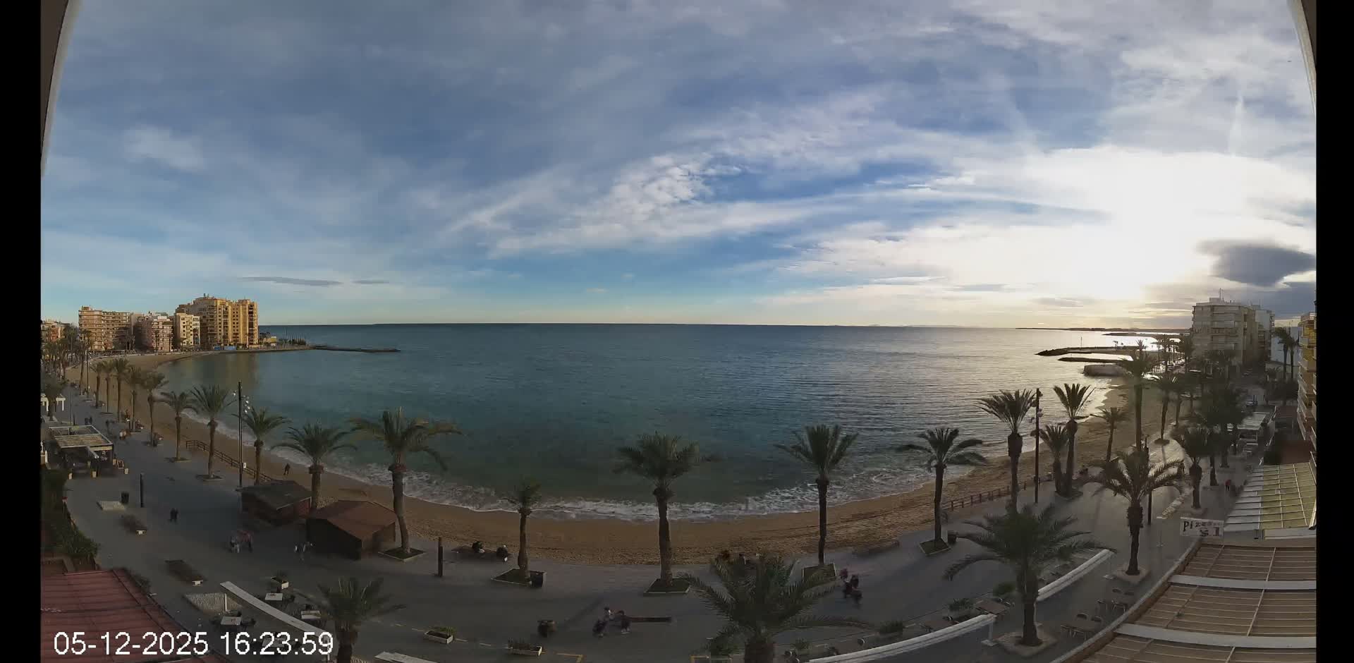 Torrevieja Cura Beach Live Cam - Alicante, Valencia, Spain