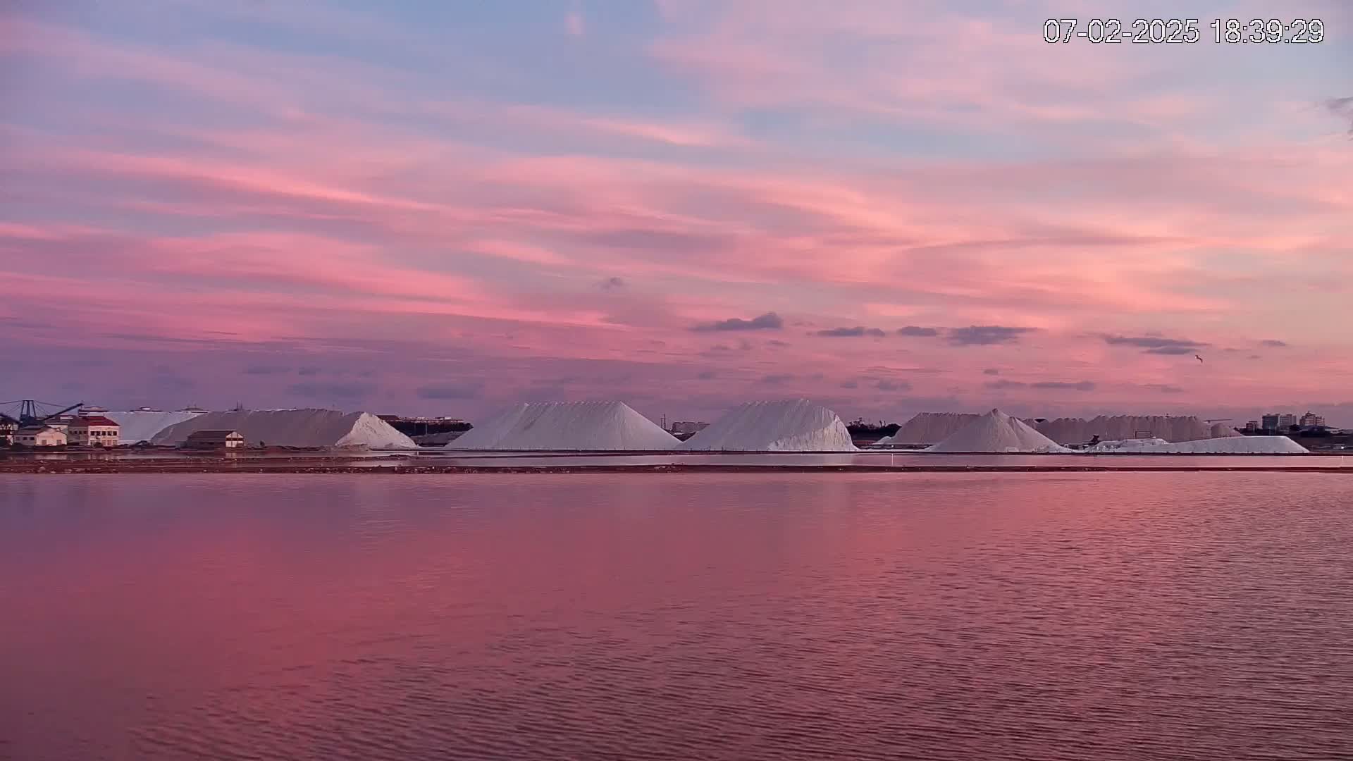 Torrevieja Rosa Lake (Lago Rosa) Live Cam - Torrevieja, Alicante, Valencia, Spain