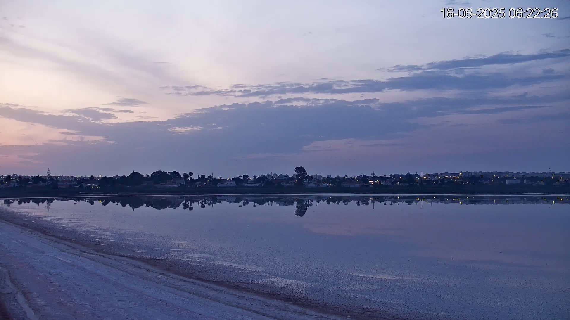Torrevieja Rosa Lake (Lago Rosa) Live Cam - Torrevieja, Alicante, Valencia, Spain