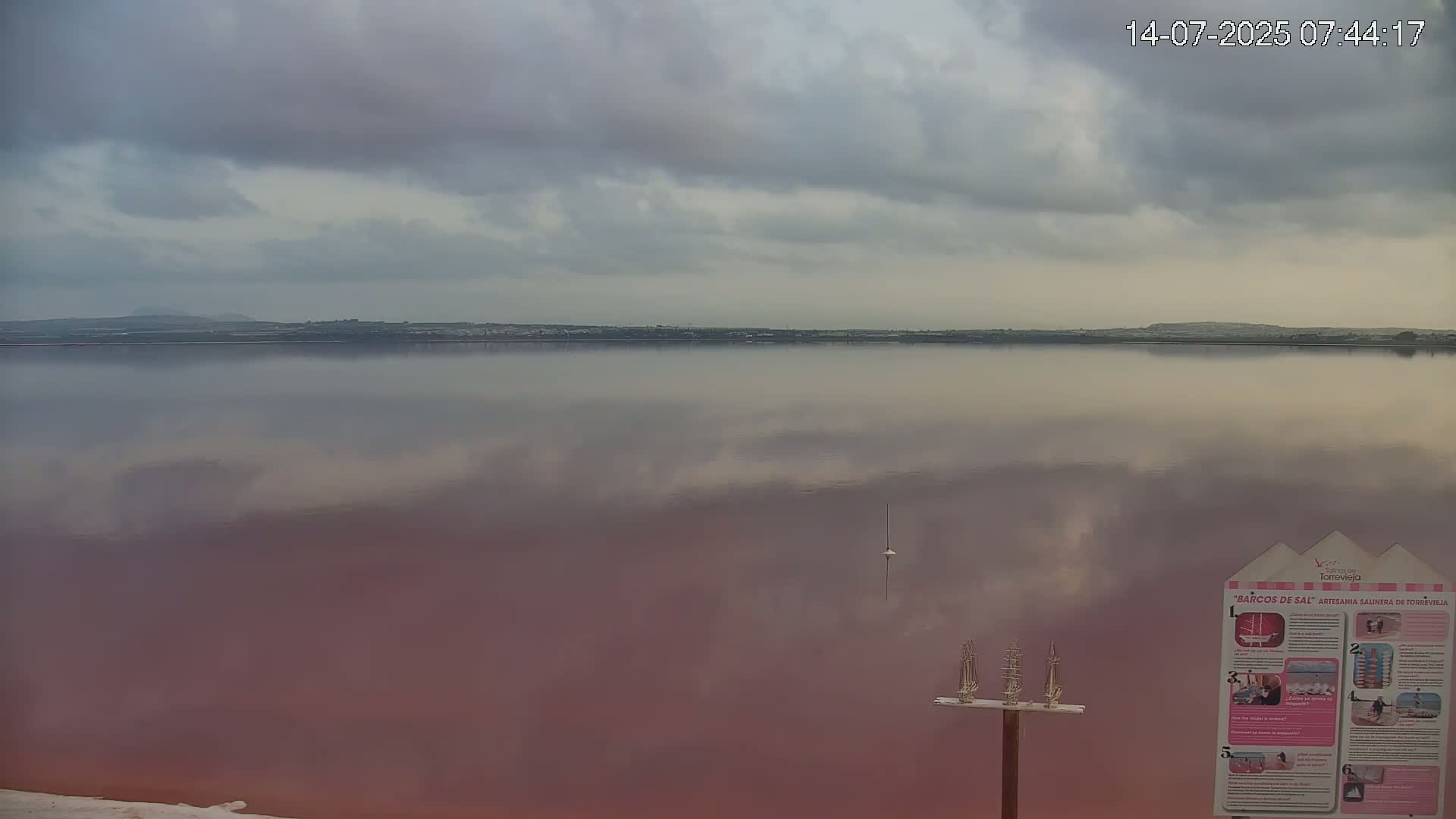 Torrevieja Rosa Lake (Lago Rosa) Live Cam - Torrevieja, Alicante, Valencia, Spain