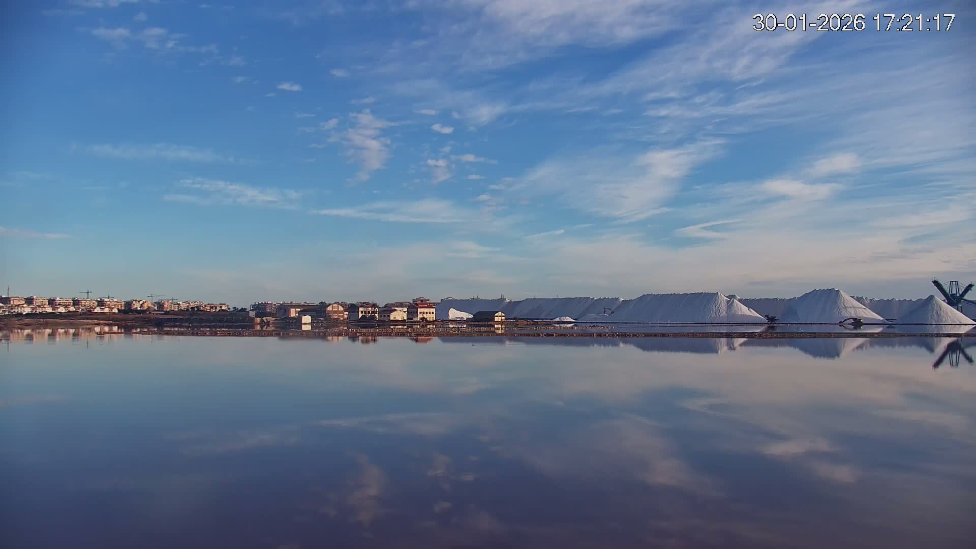 Torrevieja Rosa Lake (Lago Rosa) Live Cam - Torrevieja, Alicante, Valencia, Spain