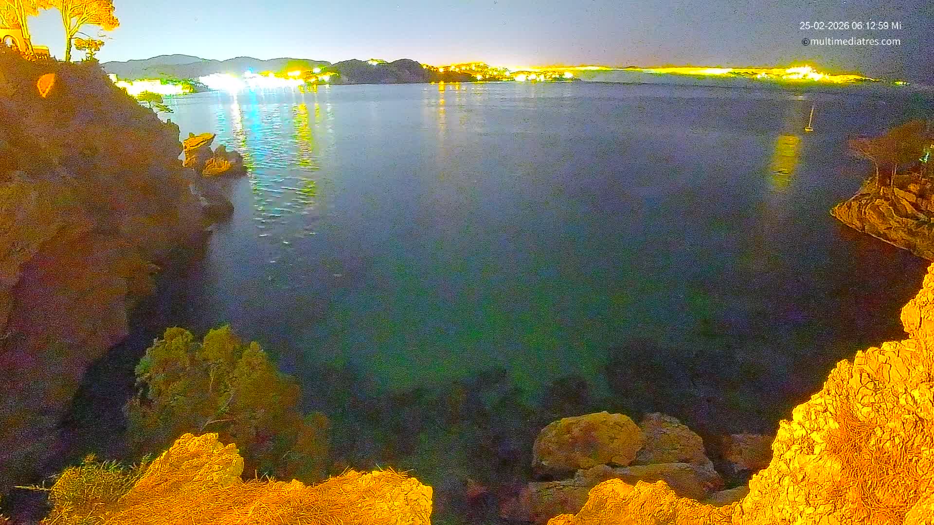 Mallorca Cala Fornells Bay  Live Cam - Balearic Islands, Spain