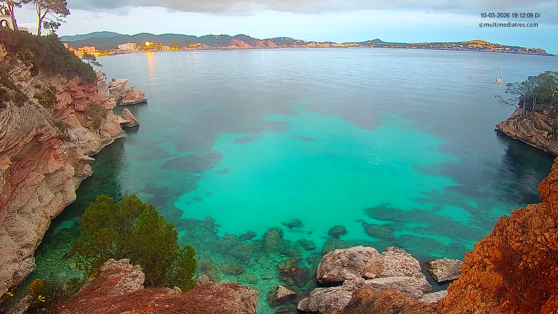 Mallorca Cala Fornells Bay  Live Cam - Balearic Islands, Spain