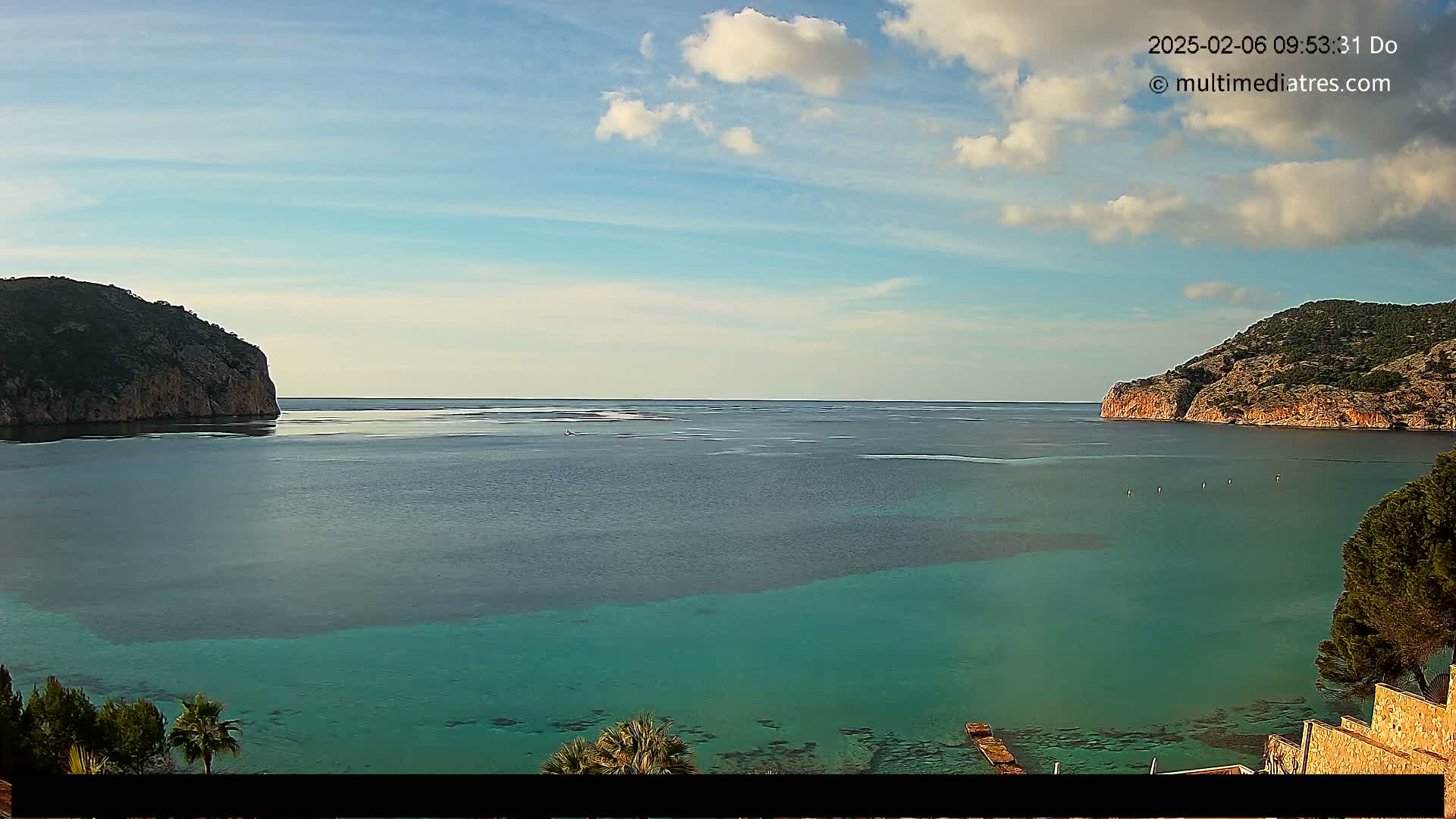 Mallorca Camp de Mar Roca Beach Live Cam - Balearic Islands, Spain