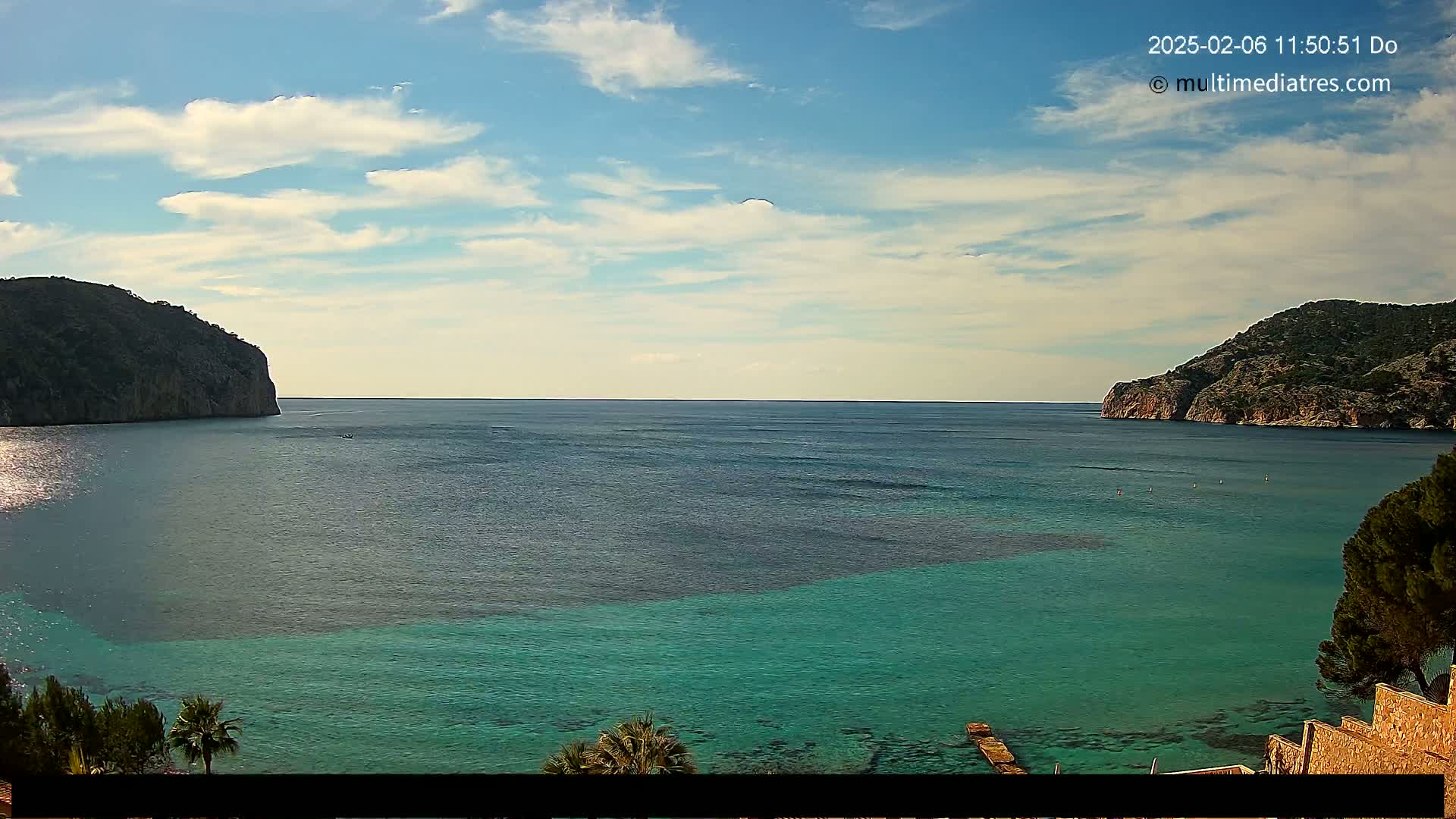 Mallorca Camp de Mar Roca Beach Live Cam - Balearic Islands, Spain